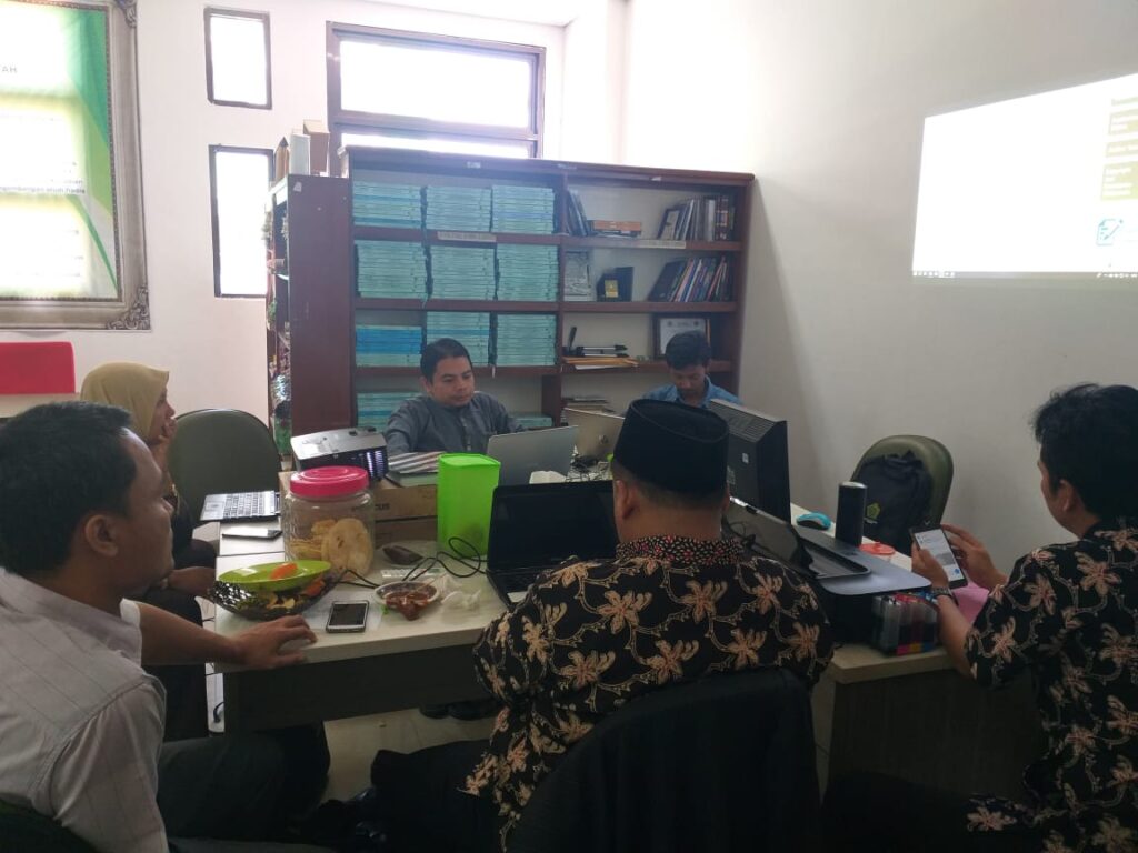 Persiapan Akreditasi, Prodi ILHA mengadakan Rapat Dosen Hombase