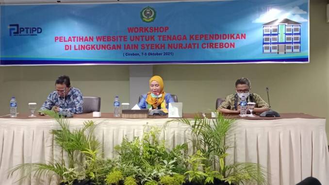 Tenaga Kependidikan ILHA Fakultas UAD - IAIN Syekh Nurjati Cirebon Ikuti Workshop Pelatihan Website