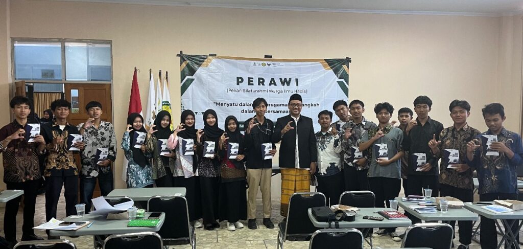 HMJ Ilmu Hadis Perkuat Identitas Akademik Lewat Sosialisasi Pembelajaran dan Peluncuran Buku Profil